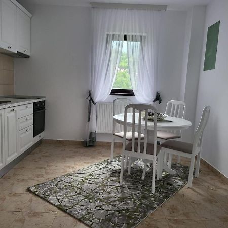 נהויו Bibis Apartments מראה חיצוני תמונה